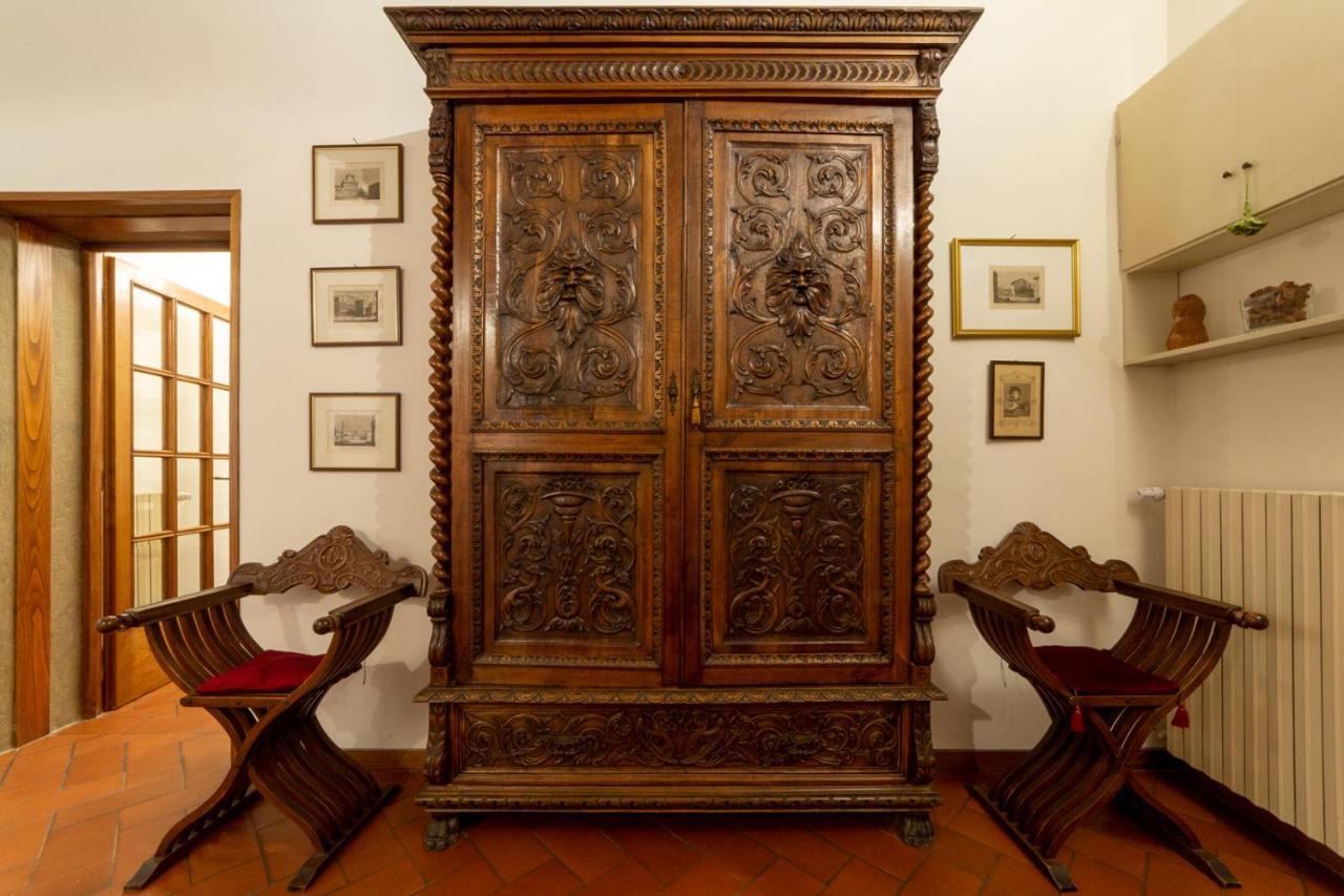 110 Sqm Apartment 6 Sleeps In Santa Croce フィレンツェ エクステリア 写真