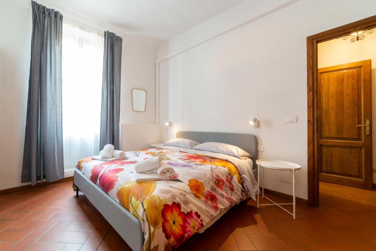 110 Sqm Apartment 6 Sleeps In Santa Croce フィレンツェ エクステリア 写真