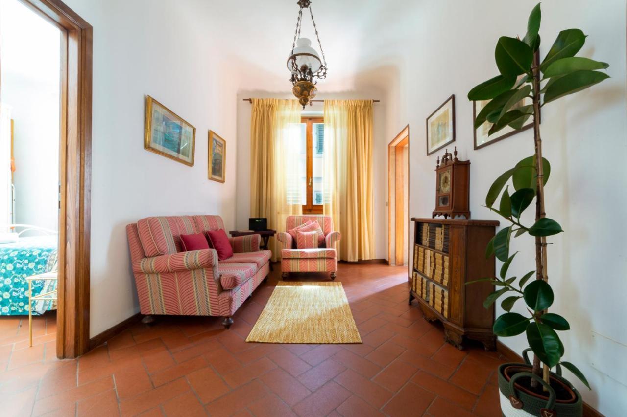 110 Sqm Apartment 6 Sleeps In Santa Croce フィレンツェ エクステリア 写真